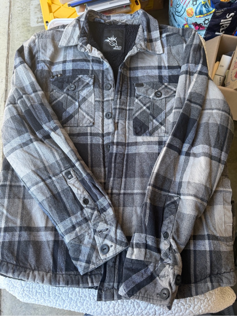 Fleece-Lined Black & Gray Plaid Button-Up Jacket Size Large
